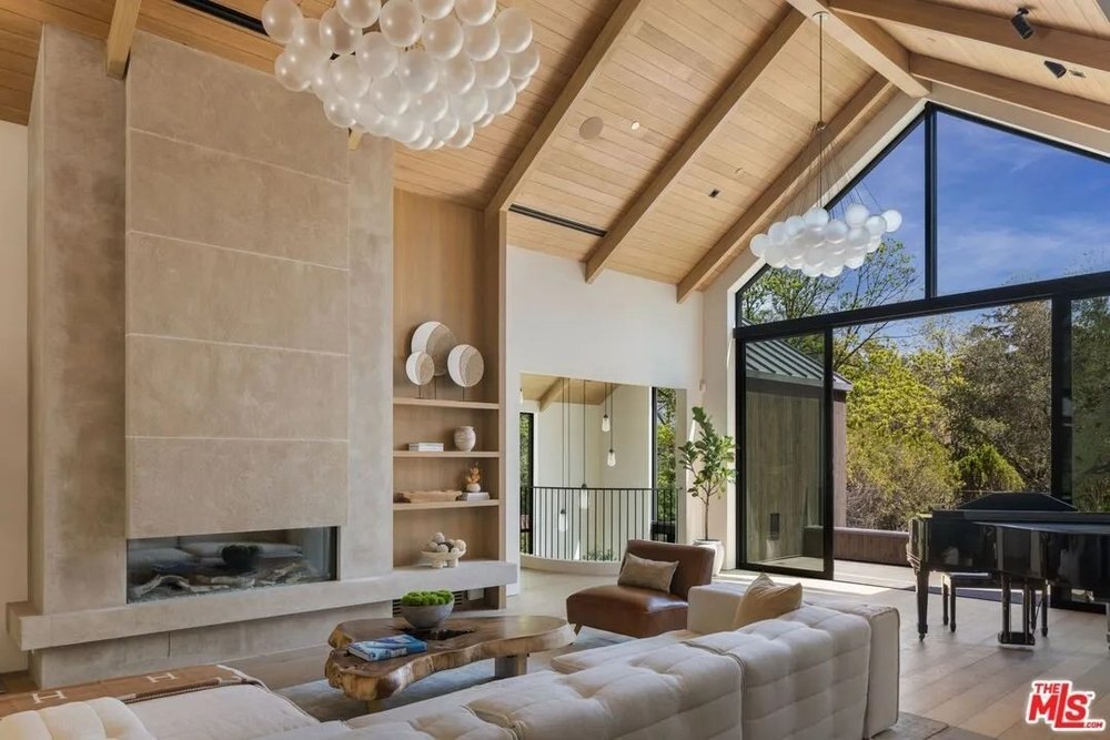 LA Pavilion Mansion, Selling for $28M
