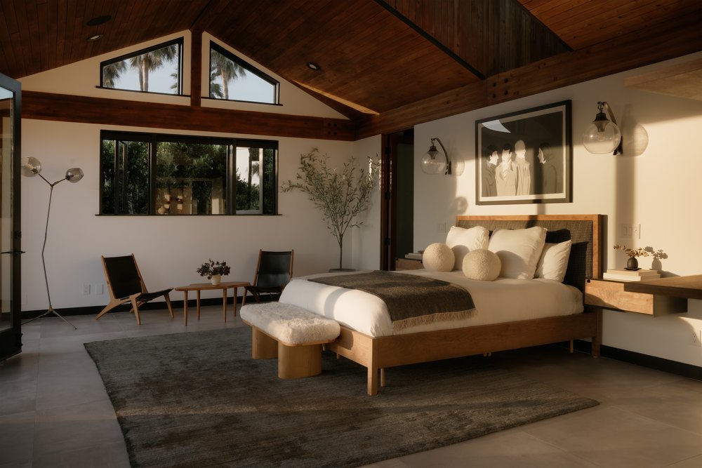 A bedroom in a home in Malibu belonging to Sean William Scott