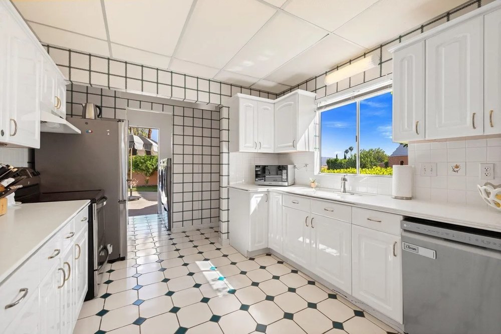 Palm Desert Villa, Selling for $649K