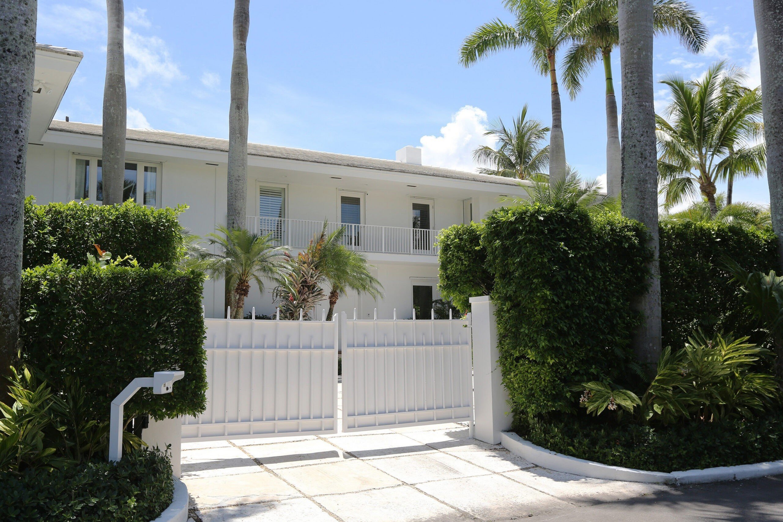 Jeffrey Epstein's waterfront Palm Beach, Fla., home on El Brillo Way. (Emily Michot/Miami Herald/Tribune News Service via Getty Images)