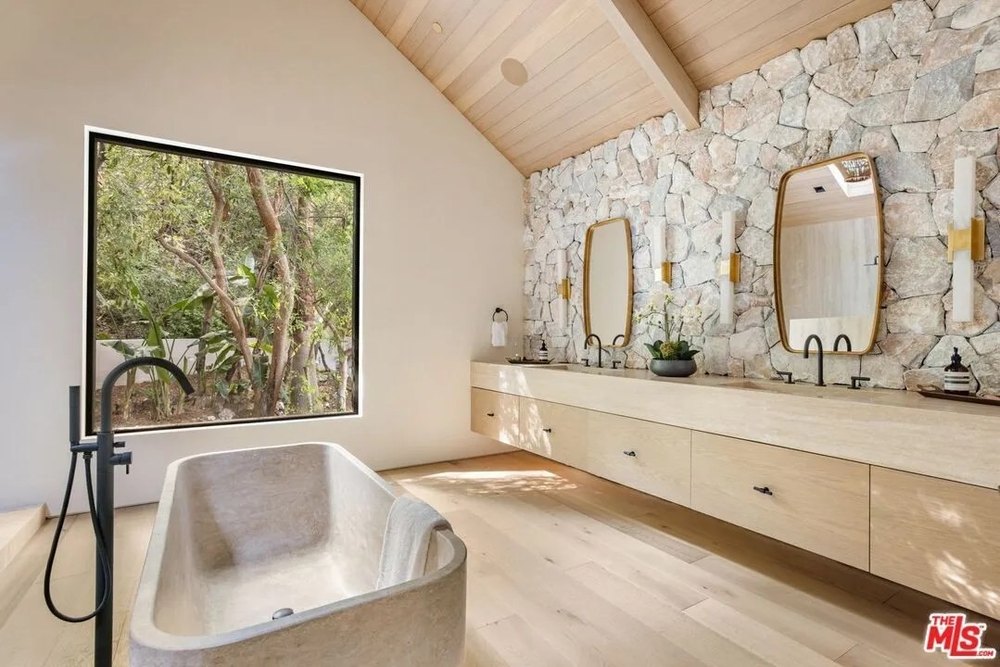 LA Pavilion Mansion, Selling for $28M