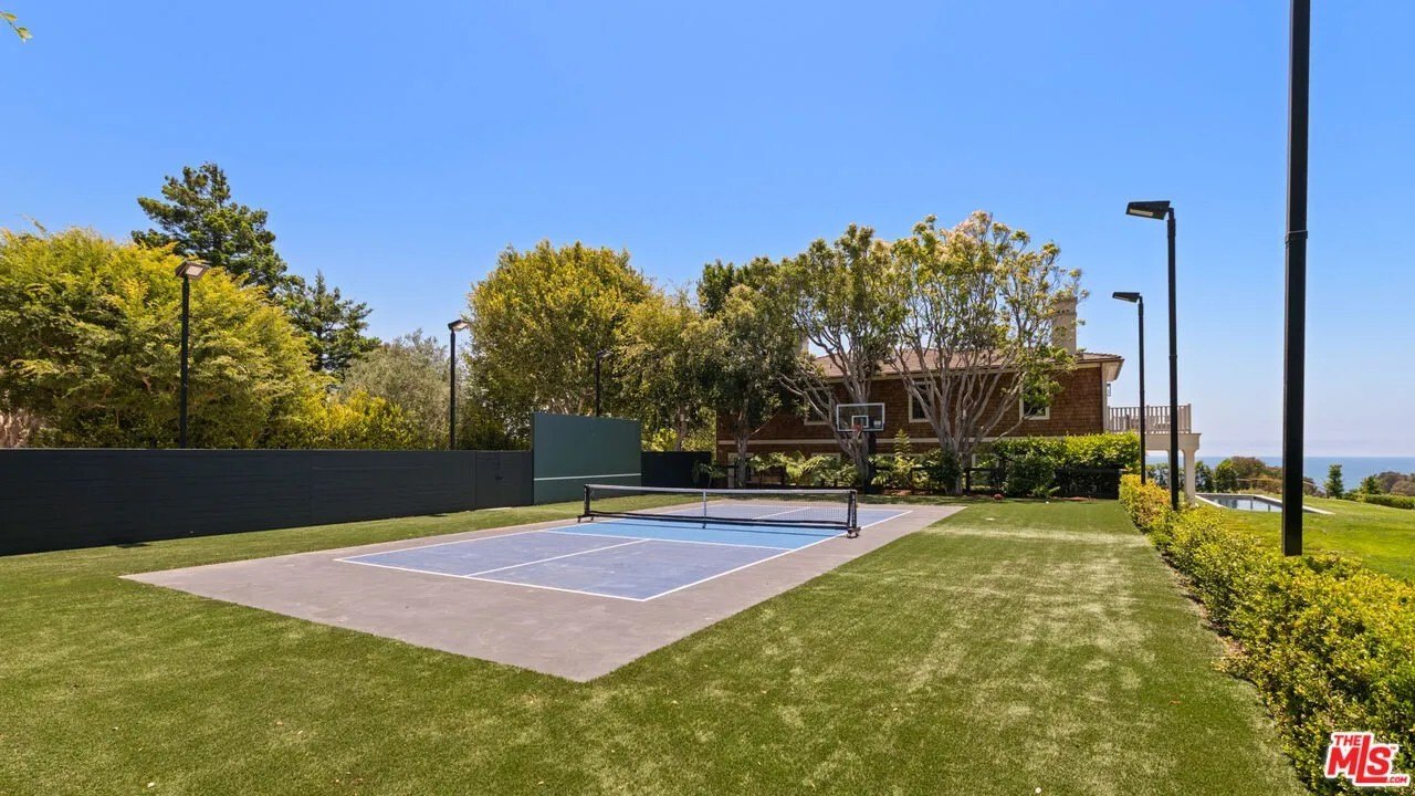 Photo of tennis and pickleball court in Pacific Palisades