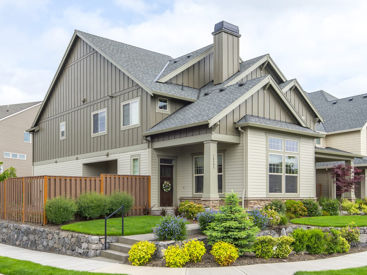 two story home in housing bubble portland or