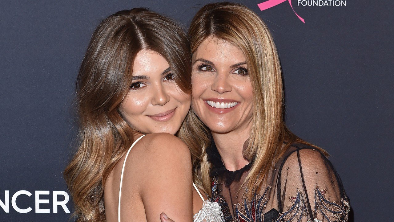 SINGLE IMAGE - 2025-07-17T151821.577 Influencer Olivia Jade Reveals She's Quit the U.S. and Moved to Paris—5 Years After Mom Lori Loughlin Was Sent to Prison Over College Admissions Scandal