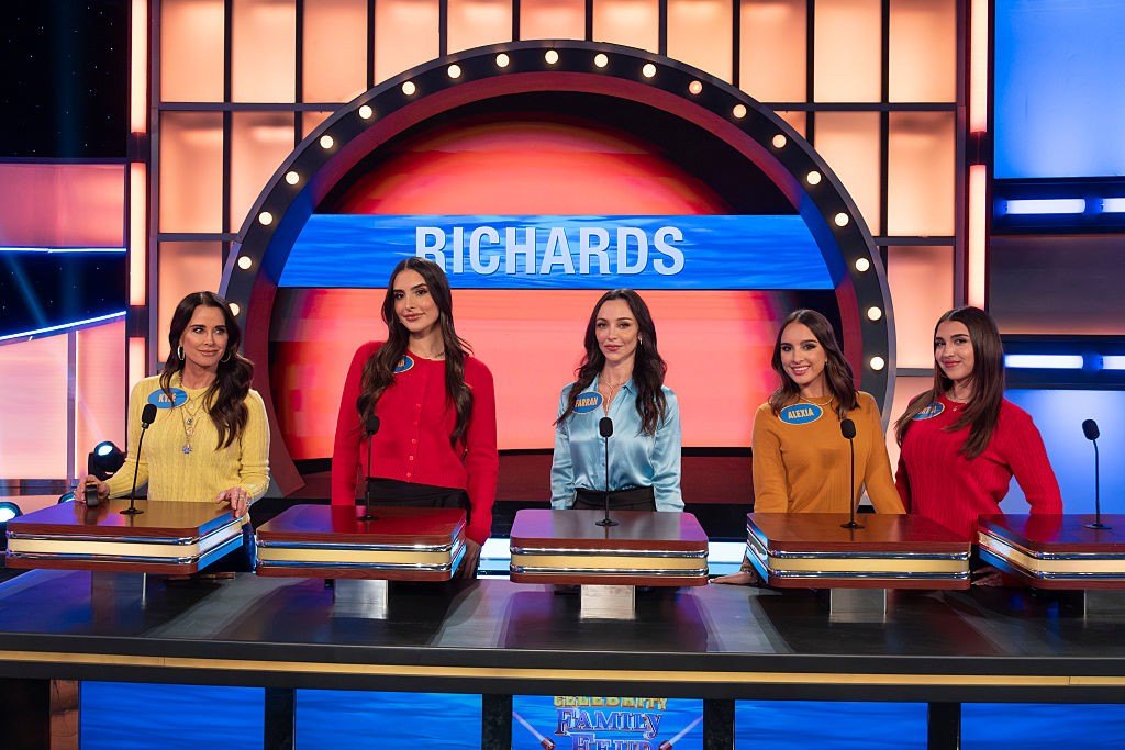 KYLE RICHARDS, SOPHIA UMANSKY, FARRAH ALDJUFRIE, ALEXIA UMANSKY, PORTIA UMANSKY