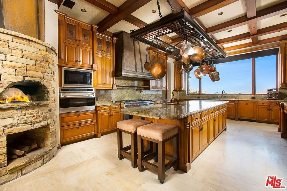 Kitchen in a home on the land where sharon tate was murdered