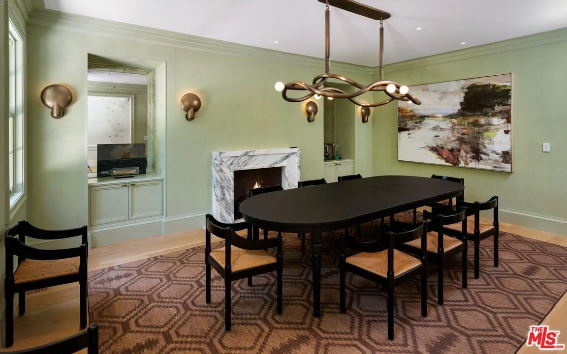 Picture of formal dining room in Pacific Palisades