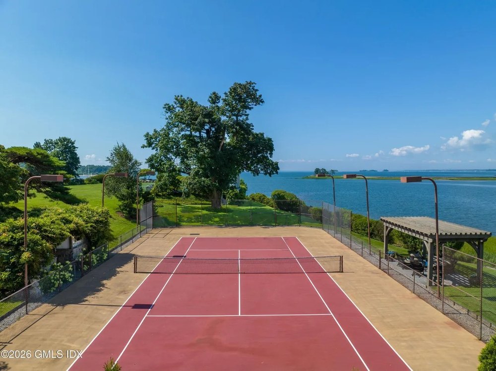 108 Cedar Cliff Rd, Riverside, CT 06878 Waterfront Tennis Court
