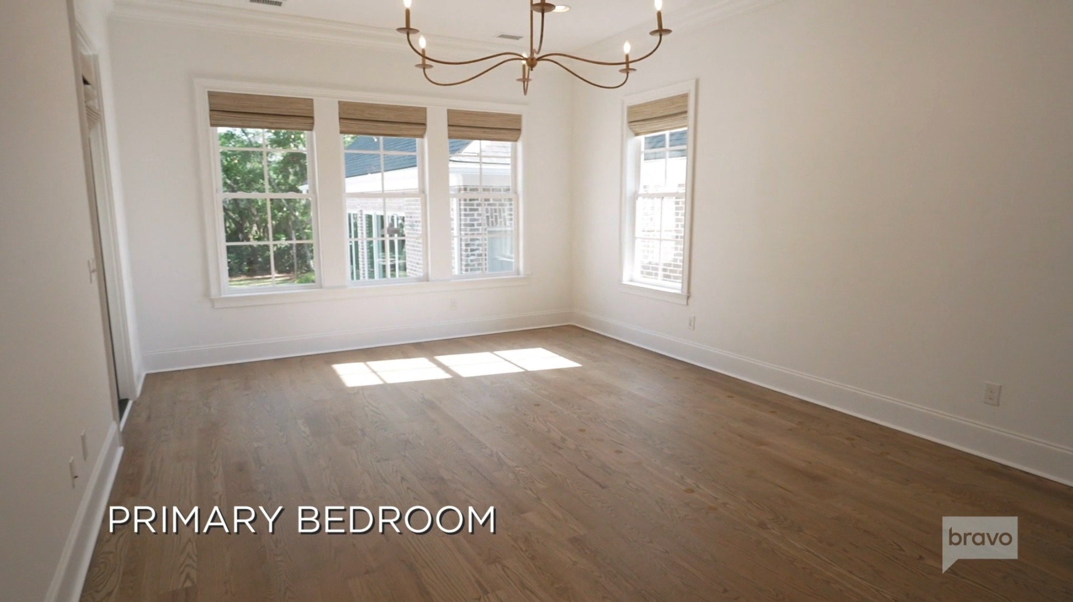LeCroy added a Southern-inspired canopy over her bed, as well as daughter, Teddi's.