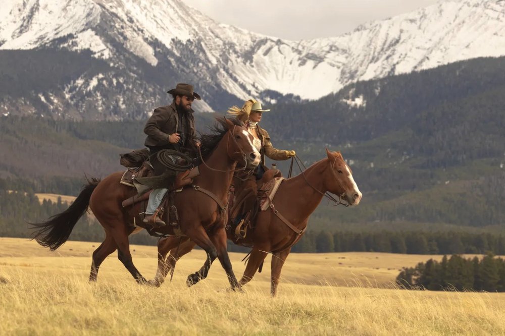 Beth Dutton and Rip Wheeler in "Dutton Ranch"