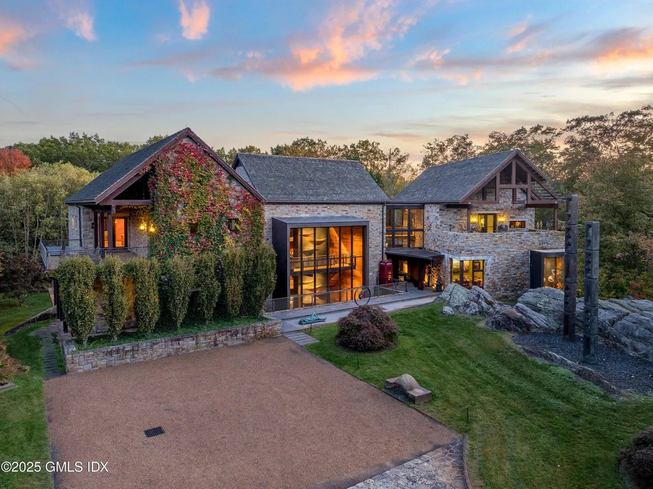 Greenwich gallery turned house