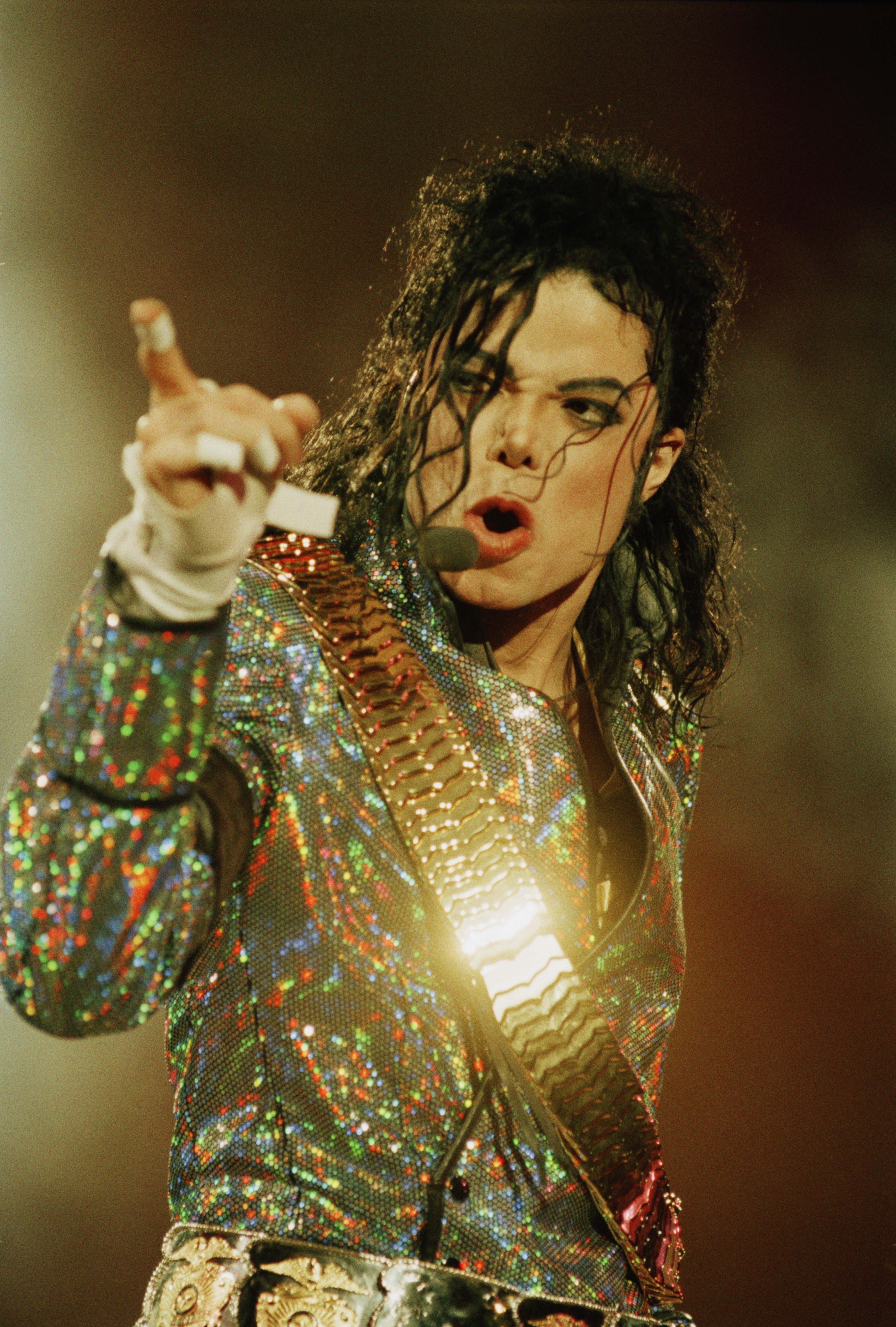 American singer Michael Jackson (1958 - 2009) performing at Wembley Stadium, London, on his 'Dangerous' World Tour, 30th July 1992. (Photo by Dave Benett/Getty Images)