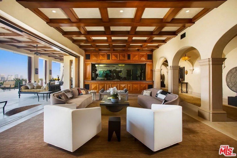 Living space in a home on the land where sharon tate was murdered