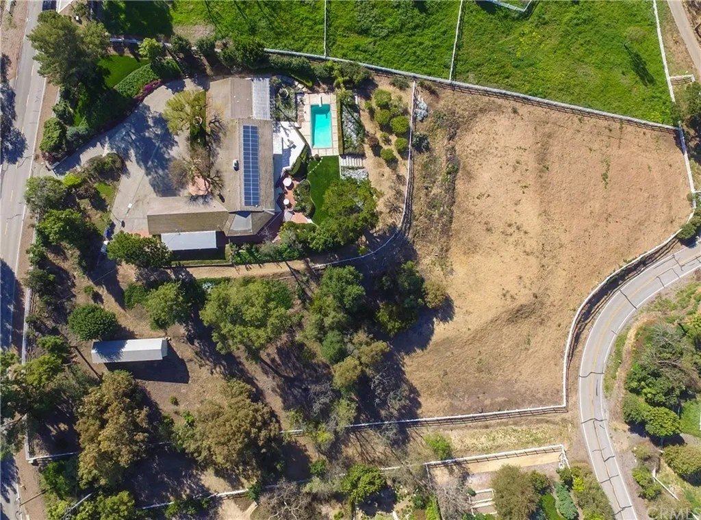 Beyond Meat CEO Ethan Brown Homes Aerial of Beyond Meat CEO Ethan Brown Home in Rolling Hills, CA
