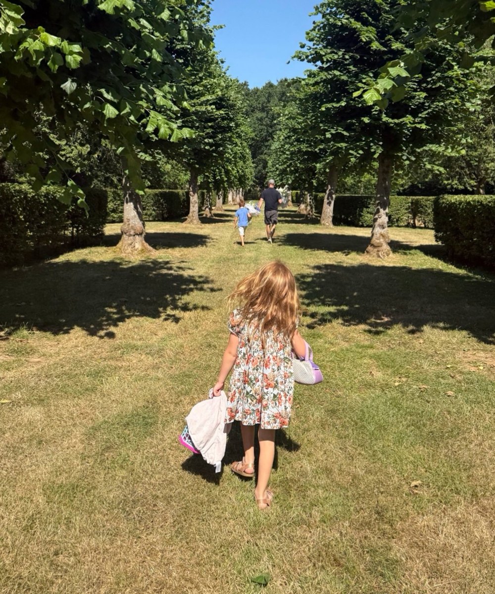 Prince Harry and Meghan Markle Take Children Archie and Lilibet to Stay at Princess Diana's Chidlhood Home
