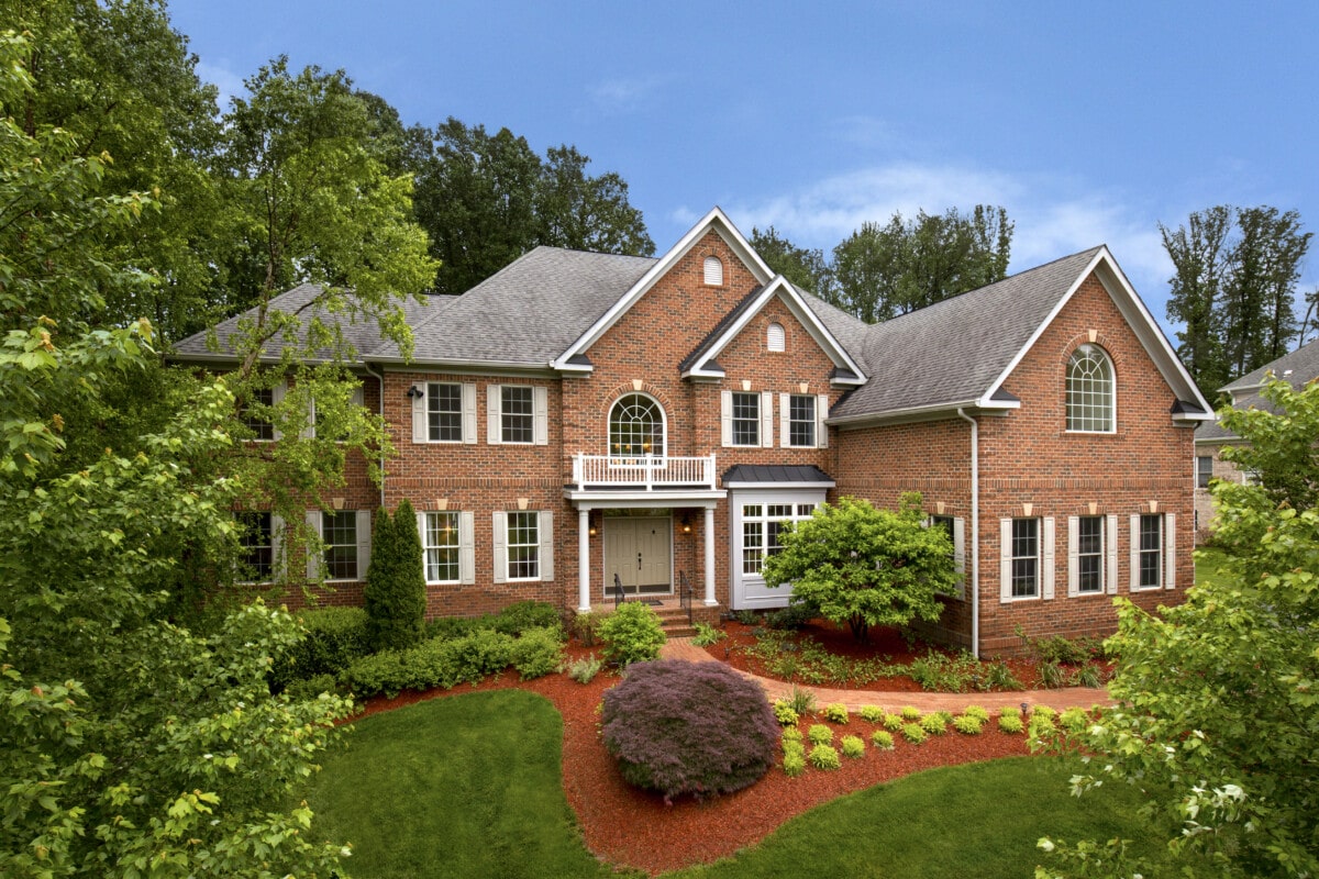 home with brick exterior in fairvax va