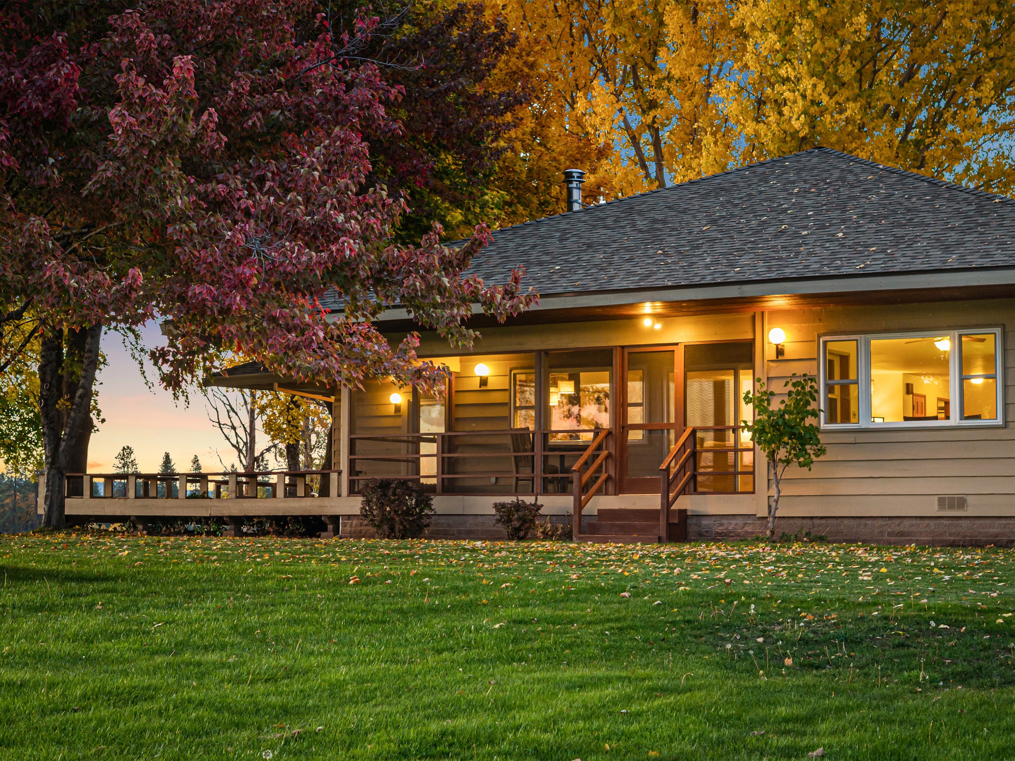 Exterior of a home on a ranch in California belonging to billionaire Meg Whitman