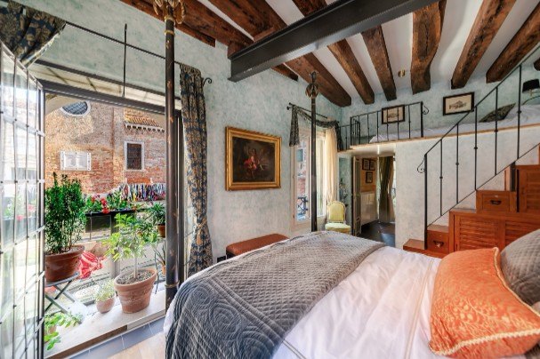 Bedroom in Gabrovsky's Venice home