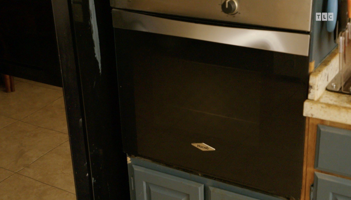 After the kitchen tour, Michelle confesses the home is "absolutely not" where she wants her daughter to live.