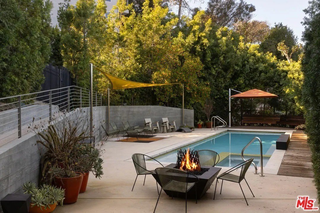 The in-ground pool and spa in Los Angeles, CA, on sale for $6,995,000