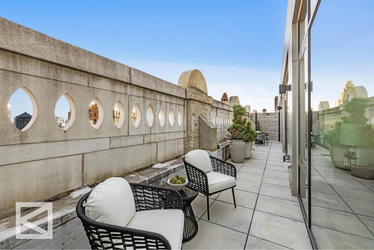 Sabrina Carpenter's new New York City apartment