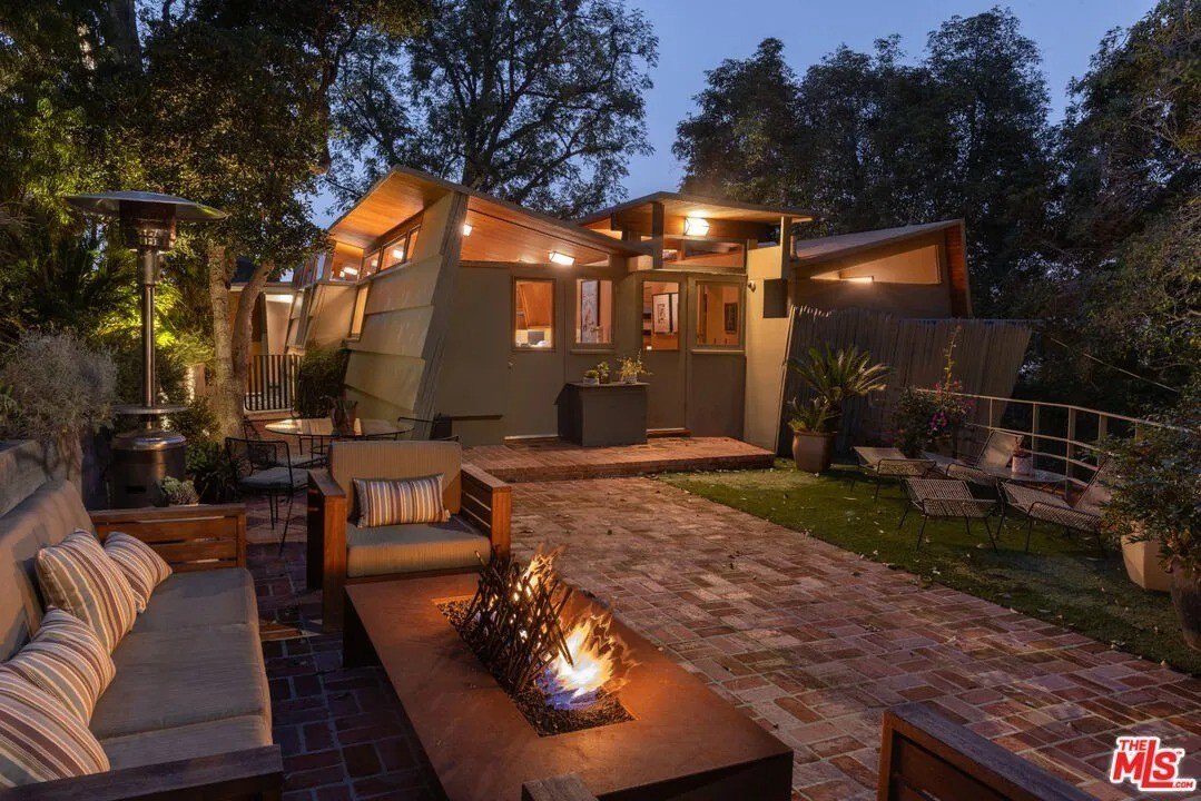 Outdoor patio in Los Angeles, CA, on sale for $6,995,000