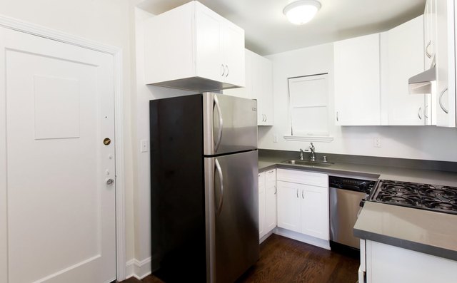 elizabeth holmes apartment