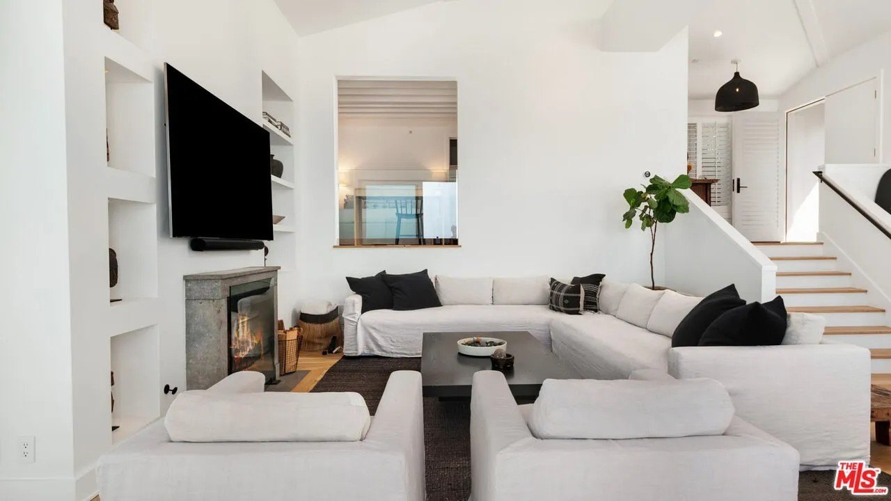 EXCLUSIVE: Leonardo DiCaprio Lists Malibu Beach House for $23 Million—Almost Double What He Bought It for Just 4 Years Ago