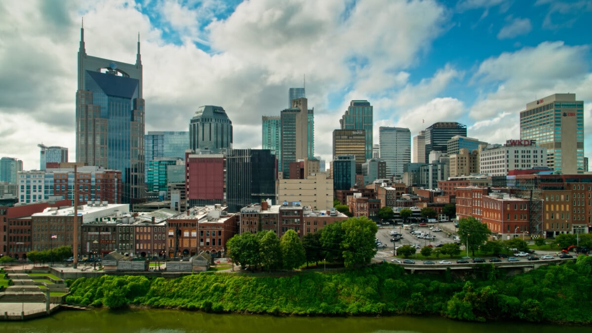 Skyscrapers in downtown Nashville, Tennessee on a sunny afternoon