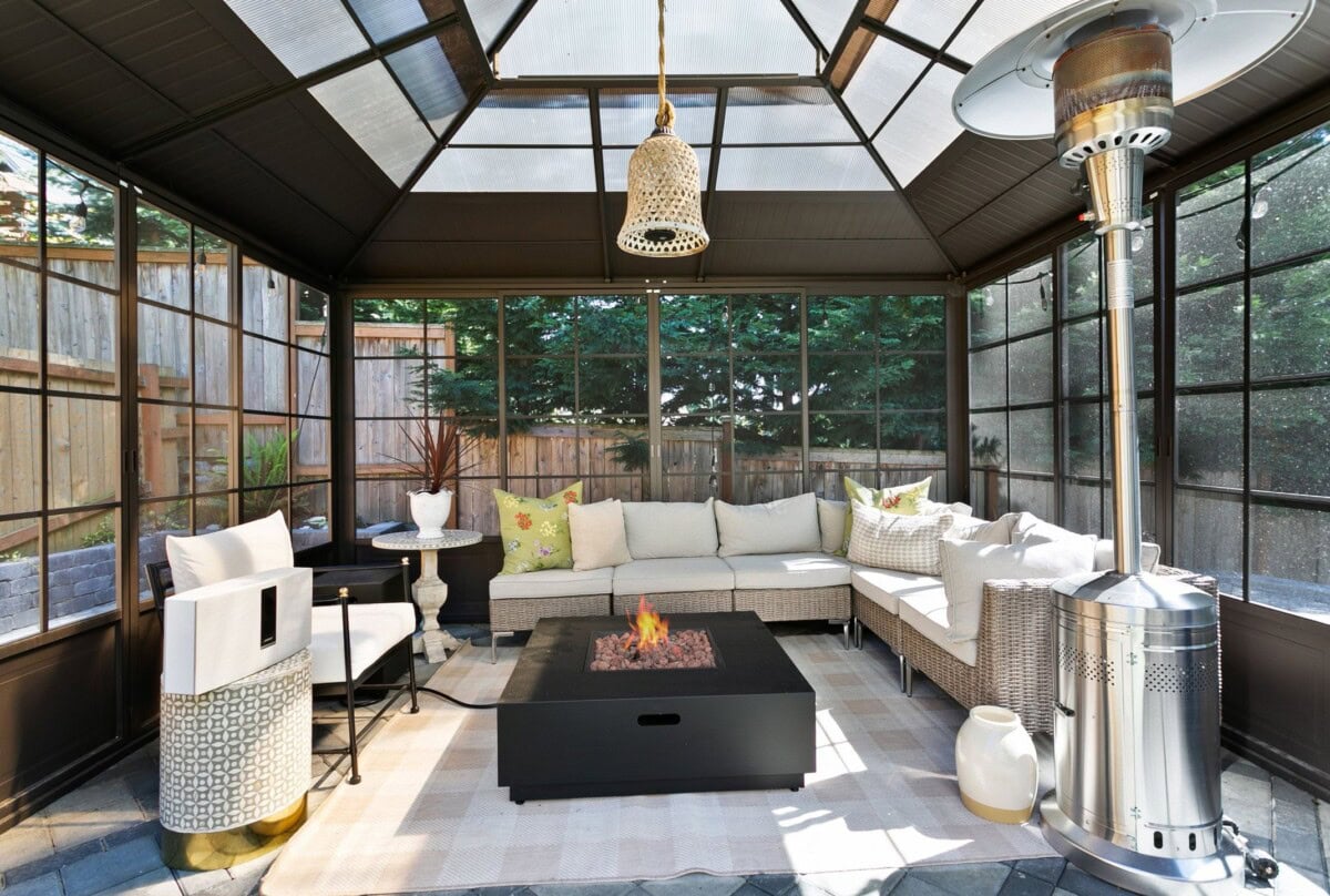 Indoor outdoor living