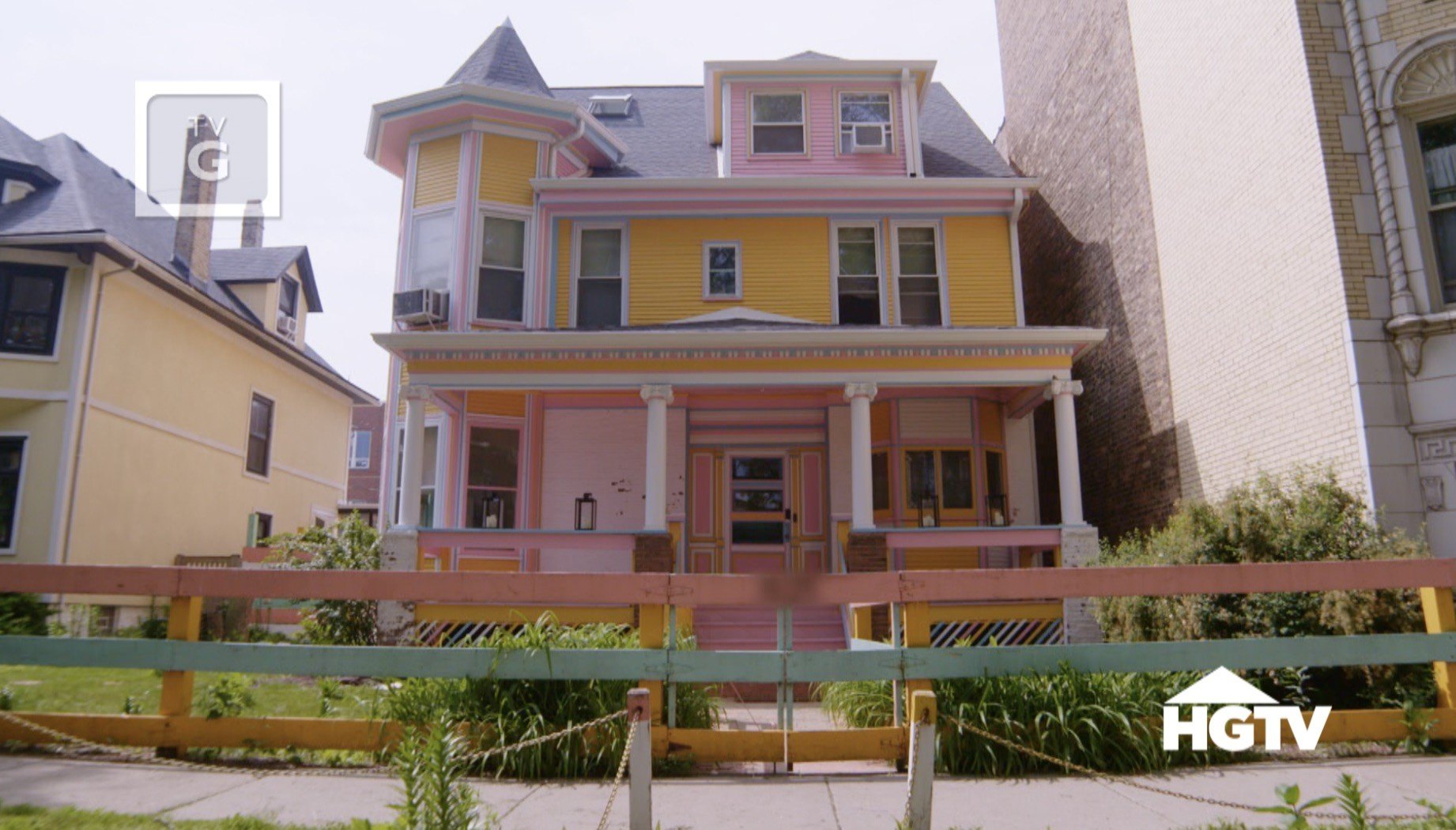 Homeowners who submit their ugly homes for consideration hope to win a $150,000 renovation courtesy of HGTV star Alison Victoria.