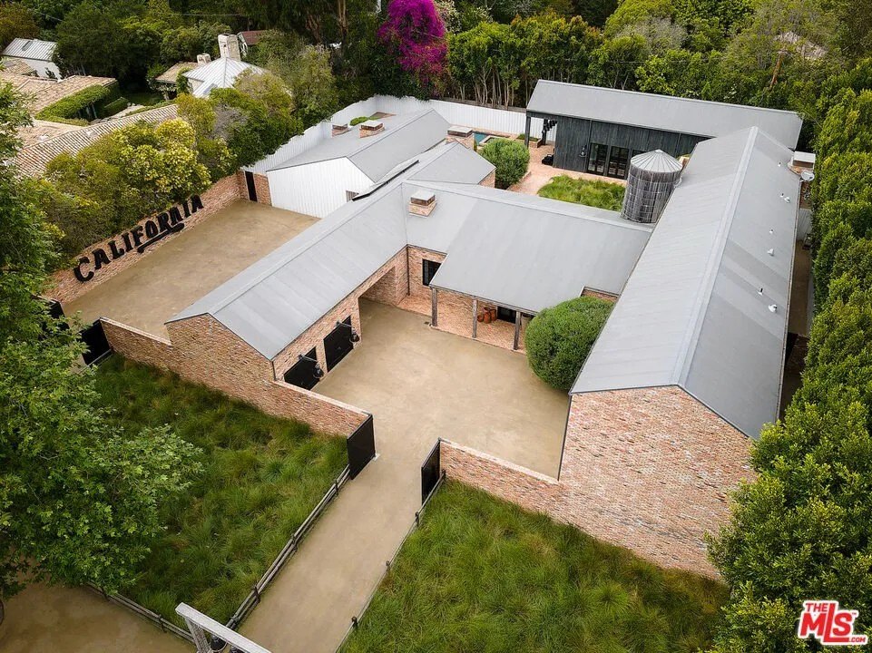 EXCLUSIVE: Diane Keaton Is Selling Iconic 'House That Pinterest Built' for $29 Million