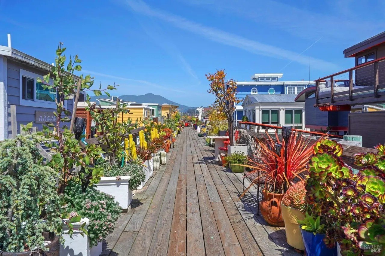 Sausalito Houseboat