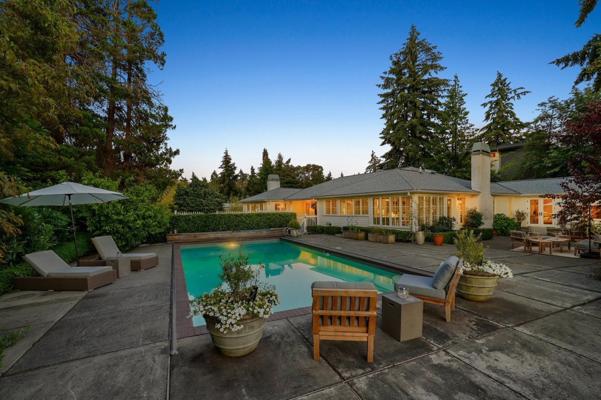 mosquito-free backyard