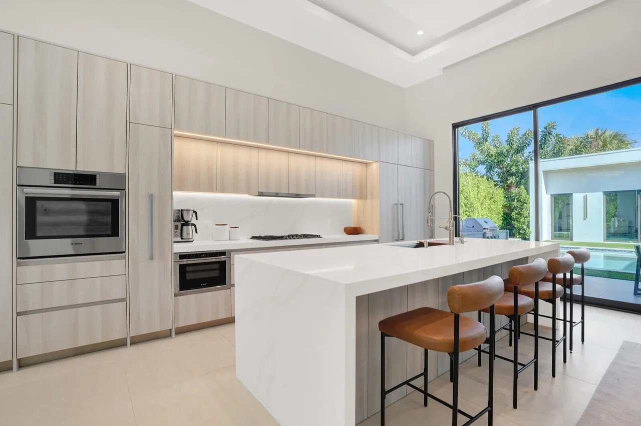 Counter seating in kitchen at Tommy Paul Florida home