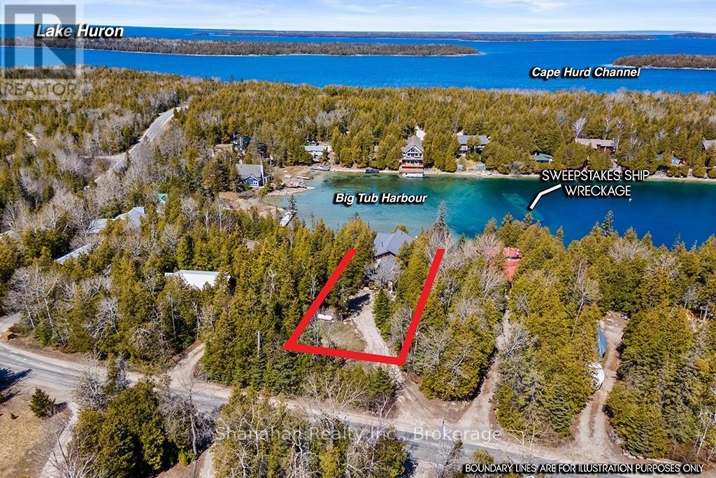 $1.3 Million Lake House With Views of a Shipwreck Offers a Pirate’s Paradise