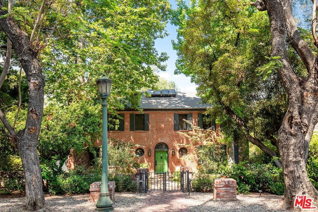 Kristen Wiig's Pasadena home
