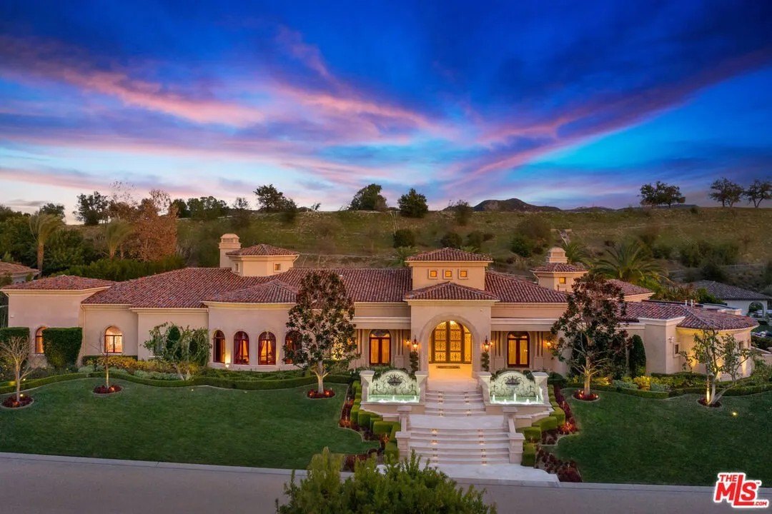 Britney Spears Raises Concern With Social Media Video Capturing Very Messy Home