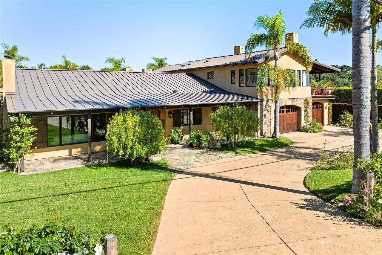 Former NFL star Mick Luckhurst's Santa Barbara family sports compound is on the market for $6M. 
