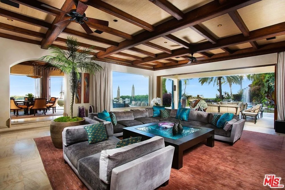 Living space in a home on the land where sharon tate was murdered