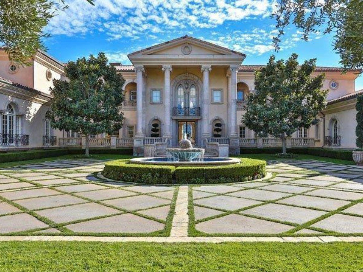 Britney Spears Raises Concern With Social Media Video Capturing Very Messy Home