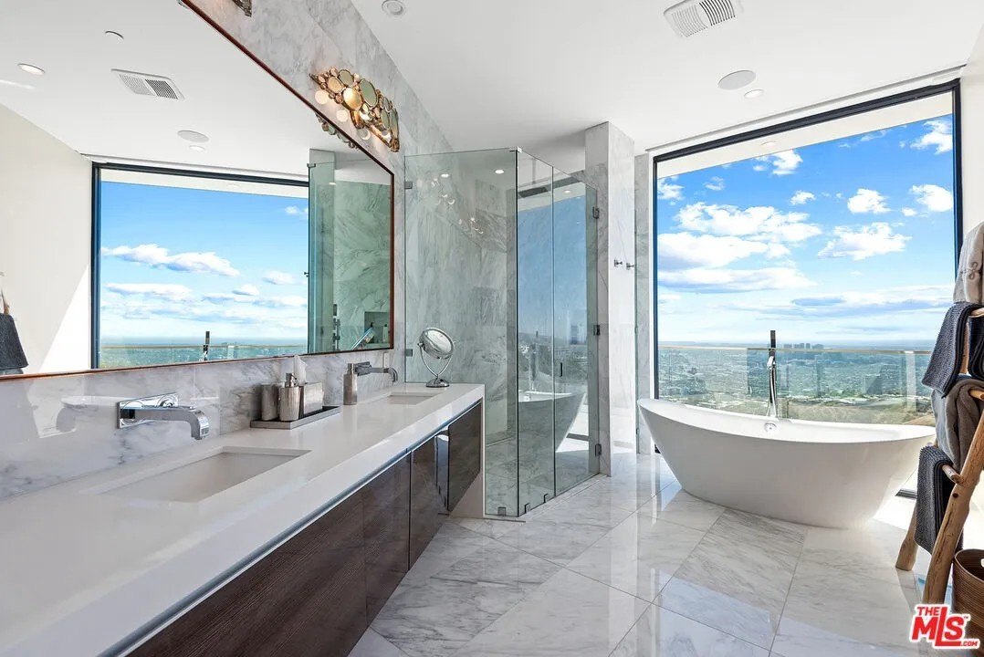 The bathroom with a soak tub in '50 Shades of Grey' Author EL James Los Angeles home