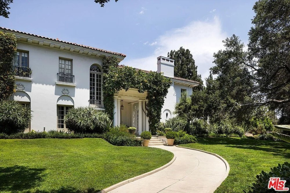 Exterior of a Los Angeles home that belongs to Angelina Jolie