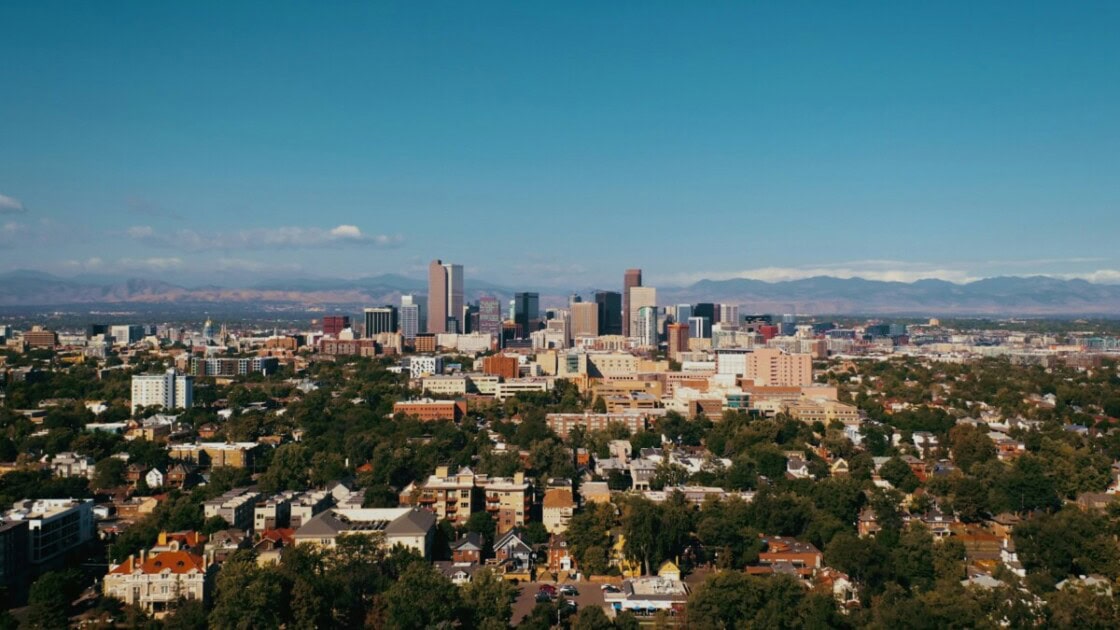 Photo of the Denver, CO skyline