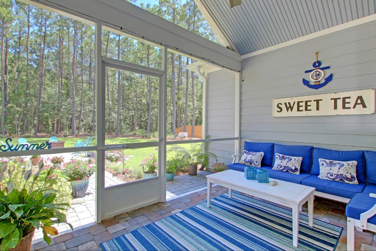 A screened in porch