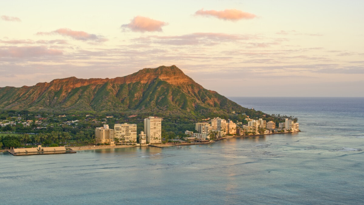 View of Diamond head mountain and city