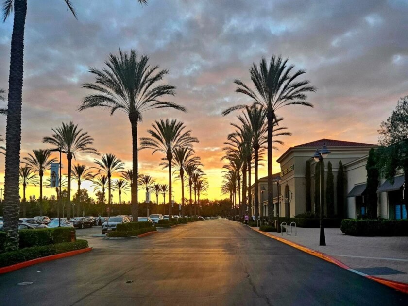 A photo of Irvine sunset.