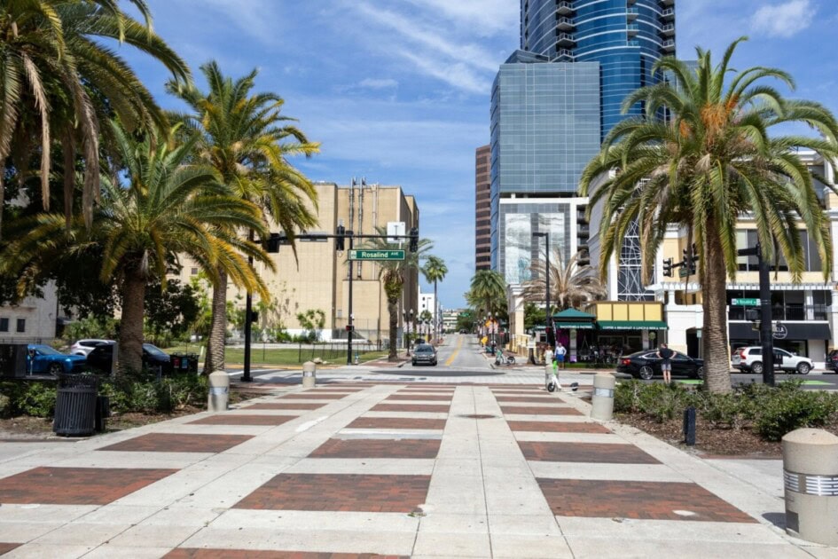 Photo of city skyline