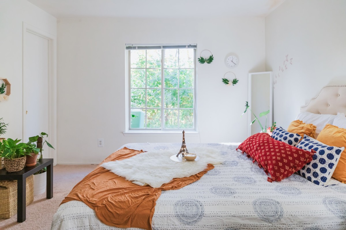 mismatched bedroom furniture 