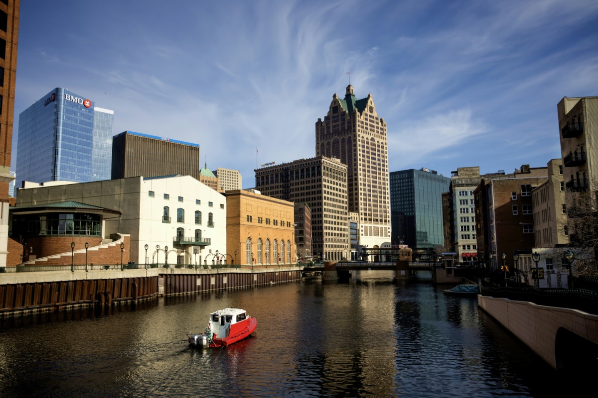 Milwaukee River amongst buildings